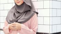 Tampil Fashionable Dengan Style Praktis! Inspirasi Fashion Model Hijab ...