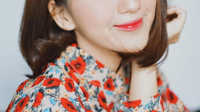 Sudah Sesuaikah Bentuk Poni Kamu dengan Bentuk Wajahmu? Coba Cek di Sini!