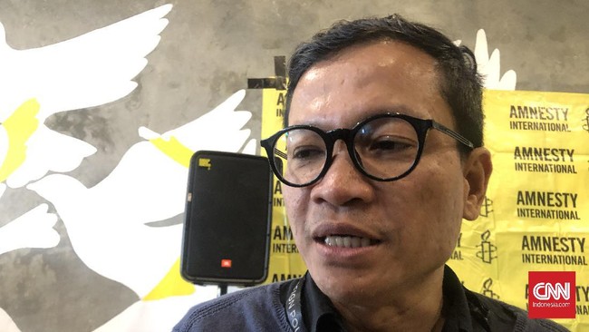 Tim Hukum mengajukan penangguhan penahanan 16 mahasiswa Universitas Trisakti yang ditetapkan sebagai tersangka aksi demonstrasi peringatan 27 tahun reformasi.