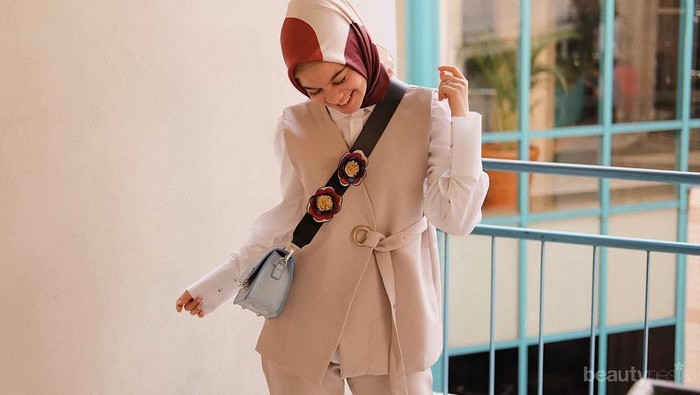 Tantri Namirah, Hijabers Bertubuh Mungil yang Punya Gaya Super Modis!