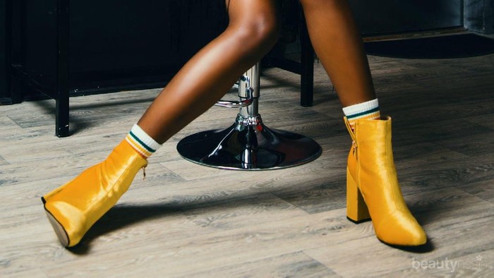 Jangan Dibuang, Ini Tips Mengakali Sepatu Kebesaran Supaya Pas Dipakai