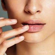 Penasaran Kenapa Bibir Bisa Menghitam dan Sulit Segar Kembali? Ternyata Ini Jawabannya!