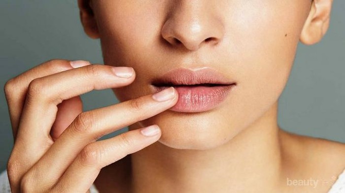 Penasaran Kenapa Bibir Bisa Menghitam dan Sulit Segar Kembali? Ternyata Ini Jawabannya!