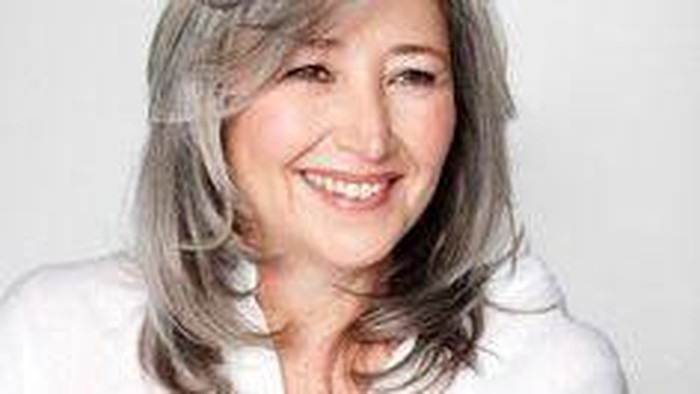 Ingin Terlihat Lebih Muda? Ini Dia Beberapa Gaya Rambut yang Harus Kamu Coba!