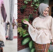 Hijabers Gak Perlu Pusing! Ini Dia Beberapa Outfit Cantik yang Bisa Kamu Pakai Ke Pesta!