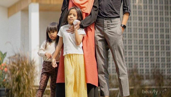 Super Kompak, Begini Gaya Fashion Keluarga Tria The Changcuters