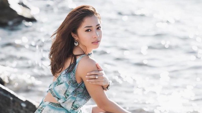 Ternyata 6 Artis Indonesia Ini Melakukan Sulam Alis, Lho!