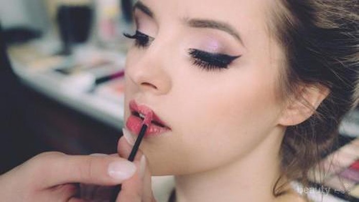 Agar Tak Menyesal, Tanyakan 5 Hal Ini Saat Tes Makeup Menjelang Hari Pernikahan