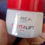 #FORUM Mata Terasa Perih dan Gatal Setelah Pakai Krim Mata Loreal, Kenapa ya?