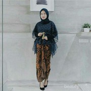 Menurut Ahli, Kebaya Buat Perempuan Milenial Semakin Cantik dan Lebih Menjaga Perilaku