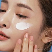 Ladies, Ini Dia Rutinitas Skincare Sebelum Menggunakan Makeup yang Wajib Kamu Ketahui!