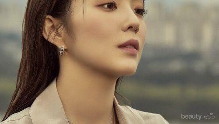 Irene Red Velvet Cantik Bak Dewi di Pemotretan Baru DAMIANI