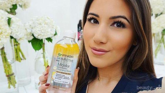 Lagi Hits dan Banyak Dicari, Micellar Oil Infused Cleansing Water Ini Beda Banget dari yang Lain!
