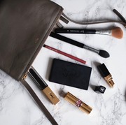 Bye-bye Berantakan, Intip Tips Menata Isi Tas Buat Kamu Wanita Praktis dan Anti Ribet!