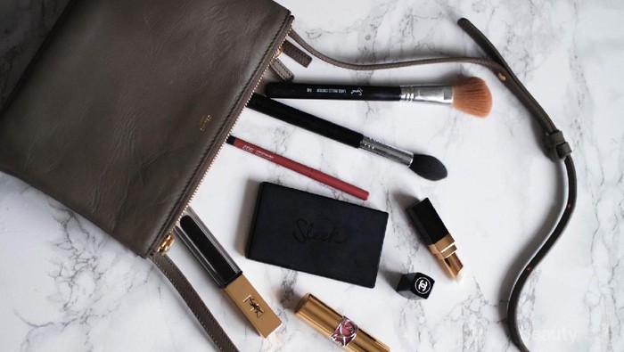 Bye-bye Berantakan, Intip Tips Menata Isi Tas Buat Kamu Wanita Praktis dan Anti Ribet!