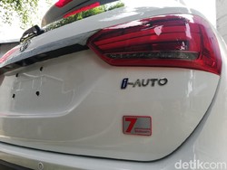 DFSK Glory i-Auto Bisa Diperintah Pakai Bahasa Indonesia?