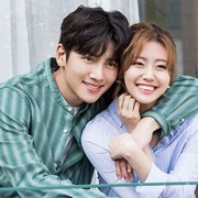 Menurut Kalian, Kalau Lagi Jalan Sama Pasangan yang Bayarin Lebih Baik Cowok Atau Sebaliknya?