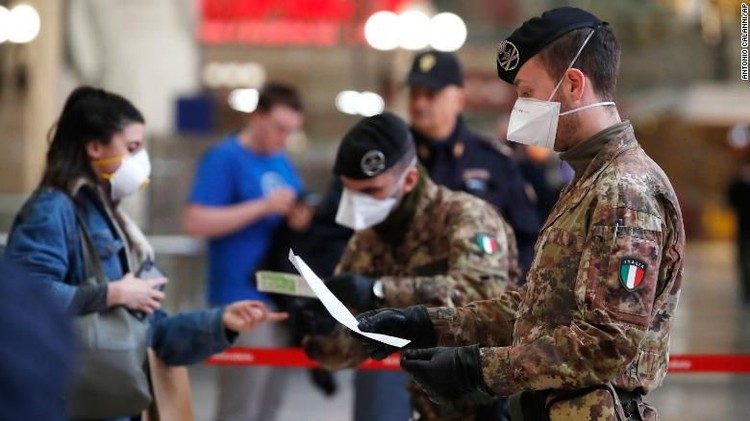 Warga Negara Indonesia yang tinggal di Italia ini harus menjalani semi karantina setelah virus corona mulai banyak menjangkit warga di sana.