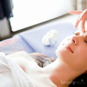 Ternyata, Ini Lho Manfaat Melakukan Totok Wajah, Ladies!