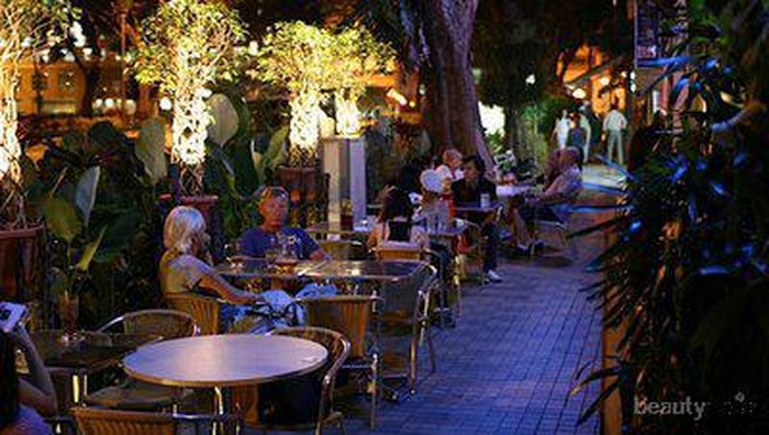 6 Kafe Asyik untuk Nongkrong di Bali