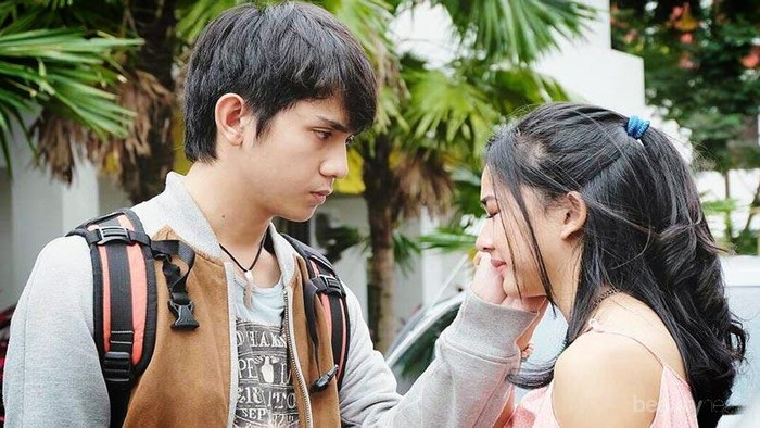 Duh, 7 Sikap Cewek Seperti Ini Paling Sering Bikin Cowok Mundur Saat PDKT Lho!