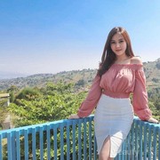 Modisnya OOTD Liburan ala Selebgram Sarah Gibson
