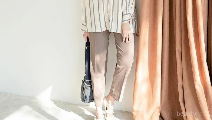 Tampil Lebih Kece dengan Atasan Garis-garis ala Hijabers Bahjatina