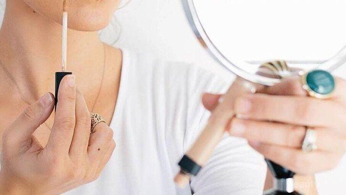 Dark Spot Tidak Tertutupi dengan Baik? Mungkin Kamu Melakukan Kesalahan Penggunaaan Cream Concealer Ini