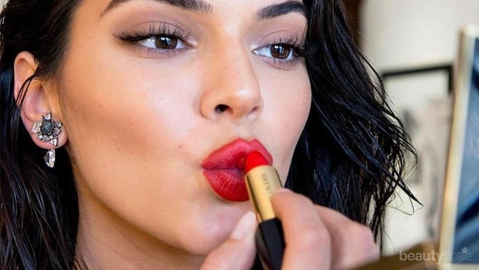 Ladies, Berapa Nih Jumlah Makeup yang Kamu Punya?? Chit-Chat Disini Yuk! Ladies, Berapa Nih Jumlah Makeup yang Kamu Punya?? Chit-Chat Disini Yuk!