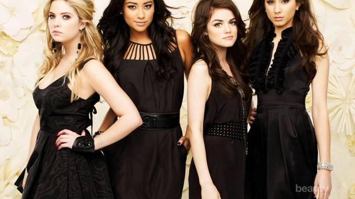 Tampil Classy dengan 4 Inspirasi Little Black Dress dari Selebriti Hollywood ini