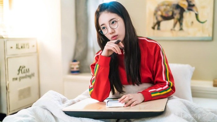 Ladies, Punya Masalah dengan Rambut Kering dan Bercabang? Mungkin Kamu Belom Coba Kondisioner Ini! Ladies, Punya Masalah dengan Rambut Kering dan Bercabang? Mungkin Kamu Belom Coba Kondisioner Ini!