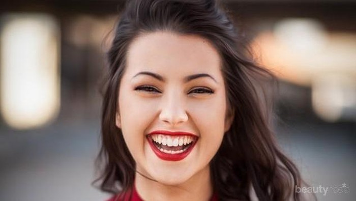 Anti Menor, Ini Tips Makeup yang Pas Buat ke Kampus