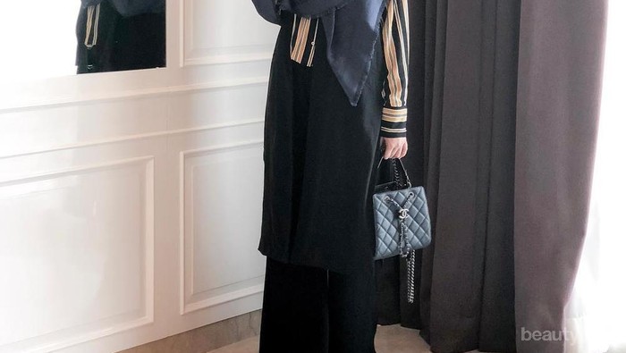 Dari Ratusan Ribu Hingga Jutaan Rupiah, Ini Sederetan Artis yang Punya Usaha Busana Muslim!