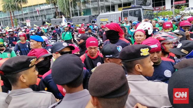 DPR akan melibatkan buruh dalam uji publik pembahasan RUU Cipta Kerja melalui Panja yang akan dibentuk pekan depan.