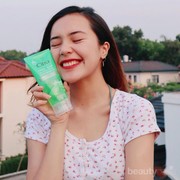 Review: Citra Fresh Glow Multifunction Gel untuk Kulit Cerah dan Cegah Penuaan Dini