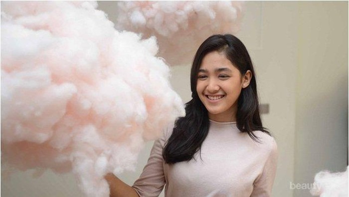 Butuh Referensi Gaya Sehari-hari? Intip Gaya Simple Cut Syifa, Artis Sinetron yang Lagi Naik Daun Ini!