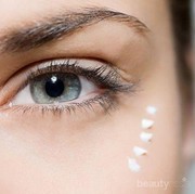 Kesalahan Pakai Eye Cream yang Harus Kamu Hindari