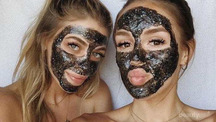 Pakai 5 Produk Ini Sekarang Juga Kalau Kamu Ingin Mengecilkan Pori-Pori dengan Ampuh!