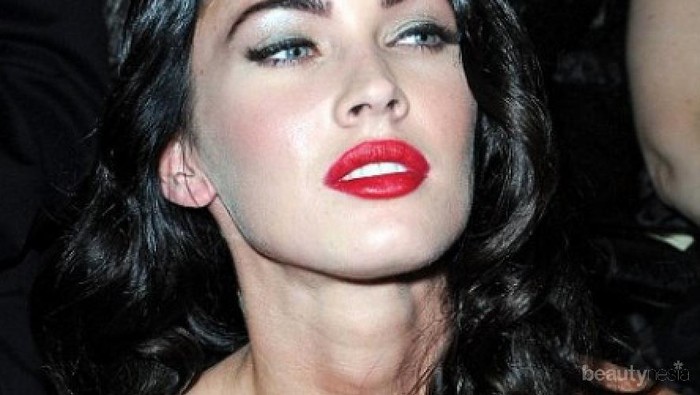 Foundation Lebih Terang? Cara Ini Akan Bikin Foundation Jadi Sewarna dengan Warna Kulit