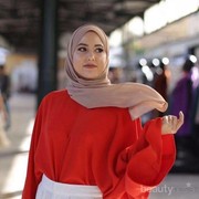 Wah! Atasan Hijab Berikut Ini Ternyata Cocok Banget Untuk Kamu yang Bertubuh Gemuk!
