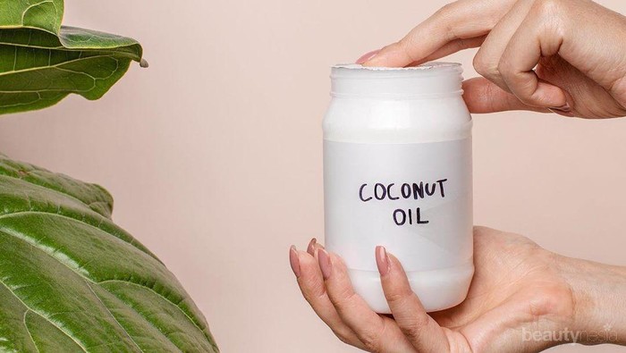 Selain untuk Kesehatan, Virgin Coconut Oil Dapat Menghilangkan Kerutan!