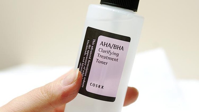Segala Tentang COSRX AHA/BHA Clarifying Treatment Toner! Seriusan Bikin Muka Bening Bebas Jerawat? Segala Tentang COSRX AHA/BHA Clarifying Treatment Toner! Seriusan Bikin Muka Bening Bebas Jerawat?