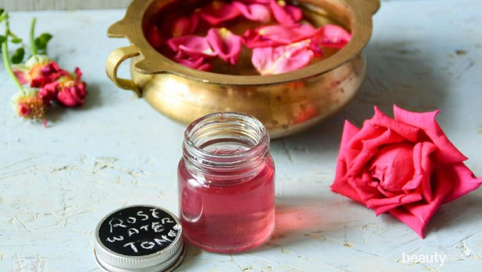 Suka Pakai Rose Water? Perhatikan Juga Cara Tepat Menggunakannya!