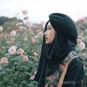 Unik, Gaya Hijab Jepang Kekinian ala Selebgram Rahmalia Aufa