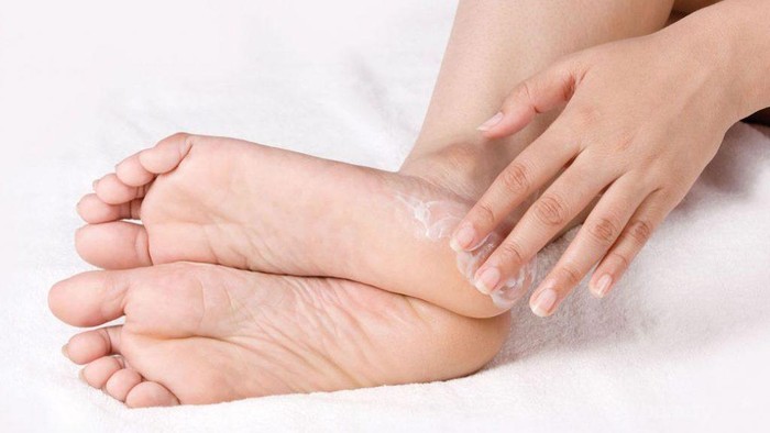 #FORUM Cara Mengobati Tumit Kaki yang Kering dan Pecah-Pecah?