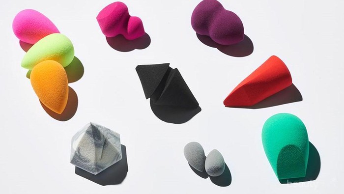 Ladies, Buruan Ganti Makeup Sponge Kamu Kalau Tanda-Tanda Ini Sudah Terlihat!