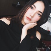 Tampil Paling Memikat Tanpa Lebay, Begini Make Up Bold untuk Kondangan yang Seharusnya
