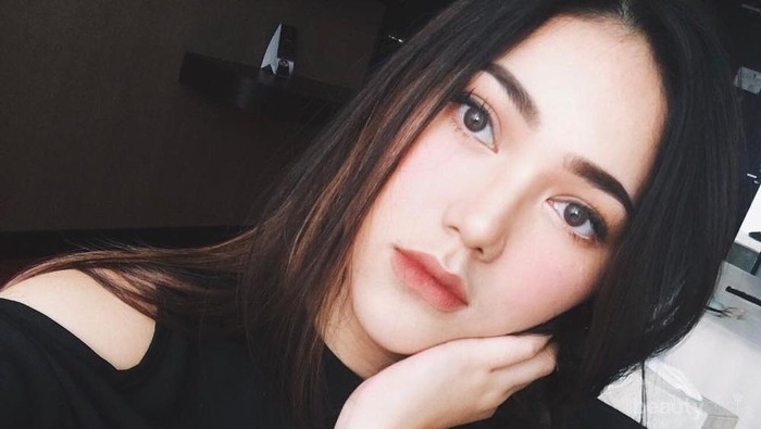 Tampil Paling Memikat Tanpa Lebay, Begini Make Up Bold untuk Kondangan yang Seharusnya
