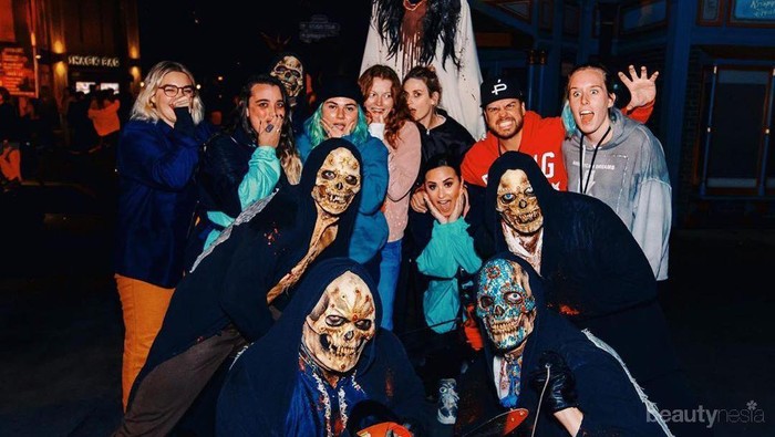 Sambut Halloween, Begini Penampilan Unik dan Nyentrik dari Selebriti Hollywood