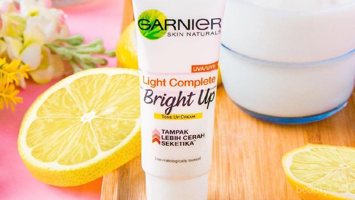 #FORUM Makin Hits! Ada yang Udah Coba Pakai Tone Up Cream yang Bikin Wajah Cerah Seketika?? #FORUM Makin Hits! Ada yang Udah Coba Pakai Tone Up Cream yang Bikin Wajah Cerah Seketika??